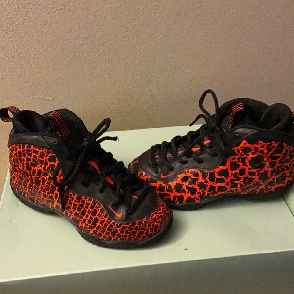 Little posite size 13c